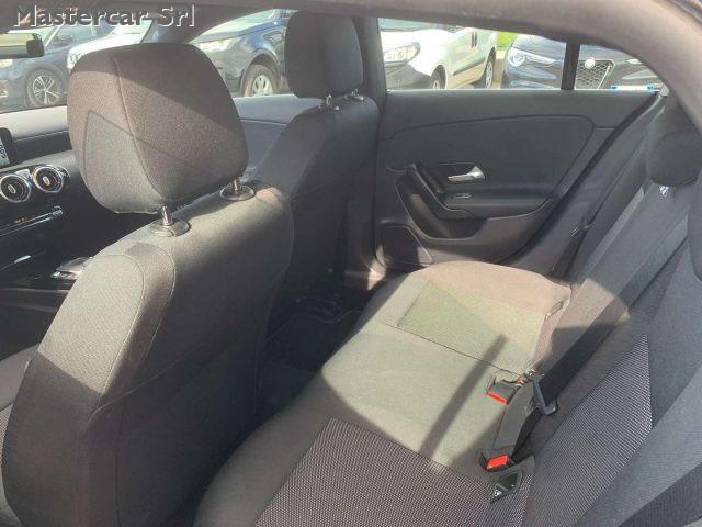 MERCEDES-BENZ CLA 180 CLA Shooting Brake 180 d Business auto - GG793JC