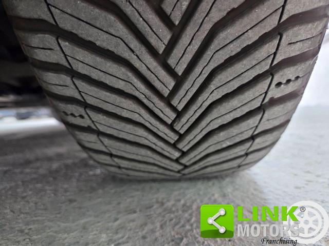 MERCEDES-BENZ A 180 Sport GARANZIA INCLUSA