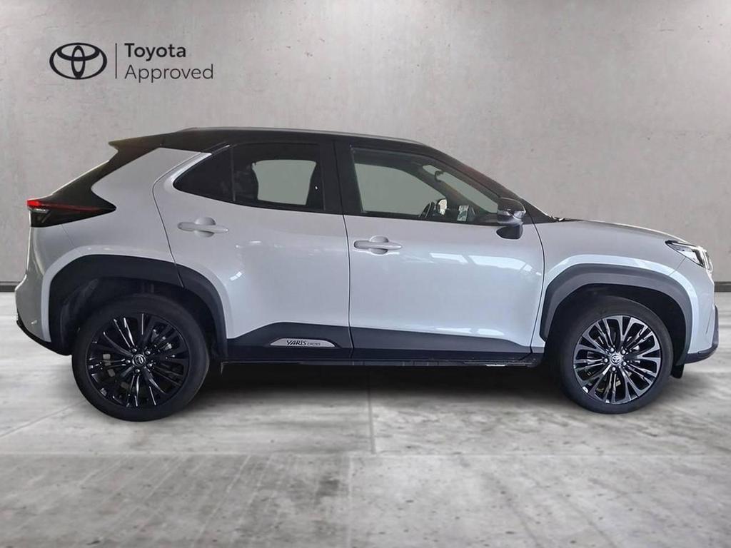 Toyota Yaris Cross 1.5 H Adventure FWD E-CVT