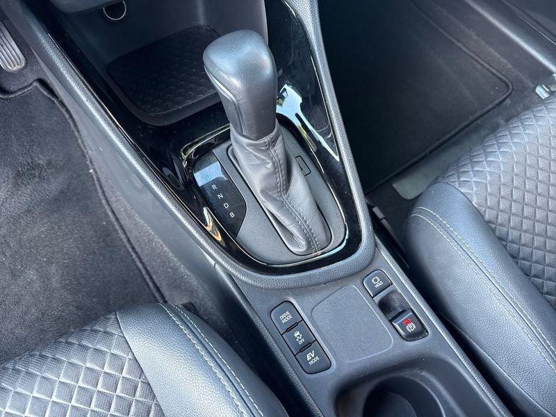Toyota Yaris Yaris 1.5h Lounge