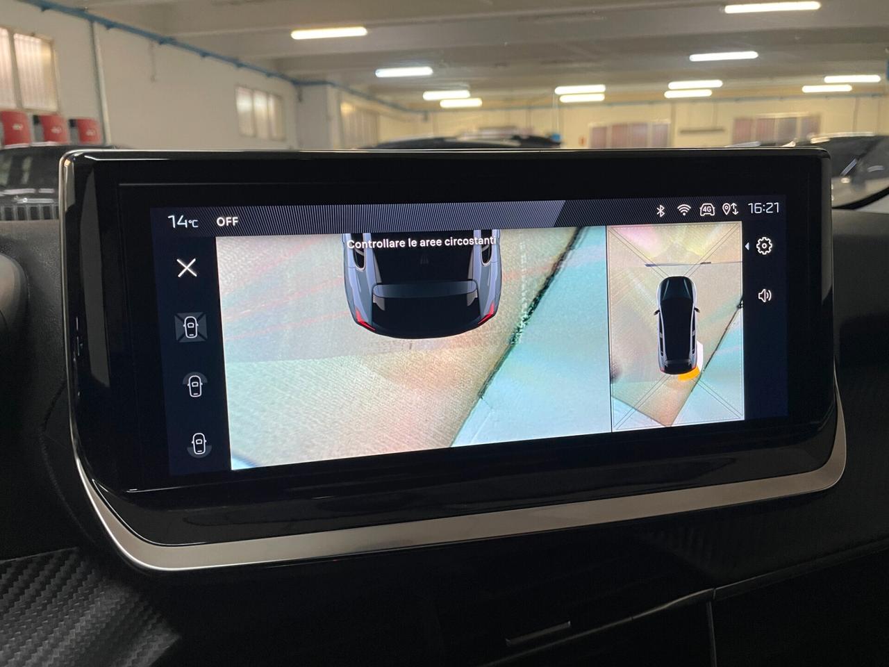 Peugeot 208 100cv 5 p. Allure 2025 Telecamera 360° Navi Sensori