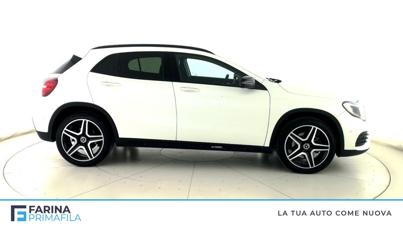 Mercedes-Benz GLA - X156 - GLA 220 d Premium 4matic auto