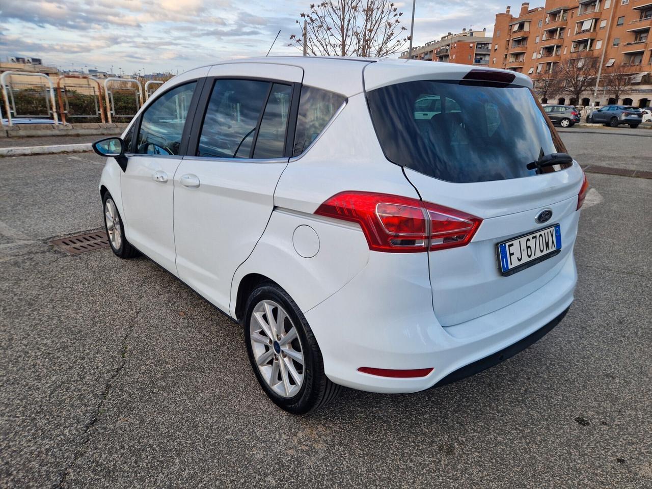 Ford B-Max 1.5 TDCi 75cv Titanium