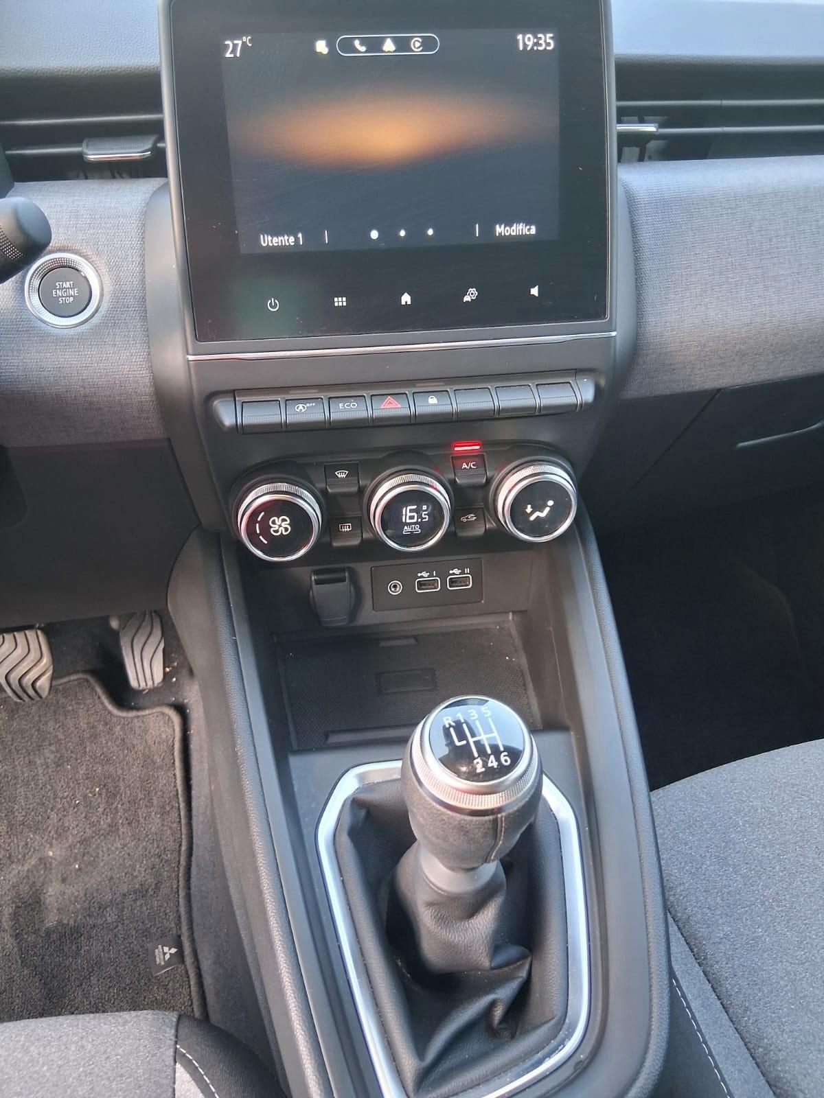 Mitsubishi Colt 1.0L turbo 90 CV Invite