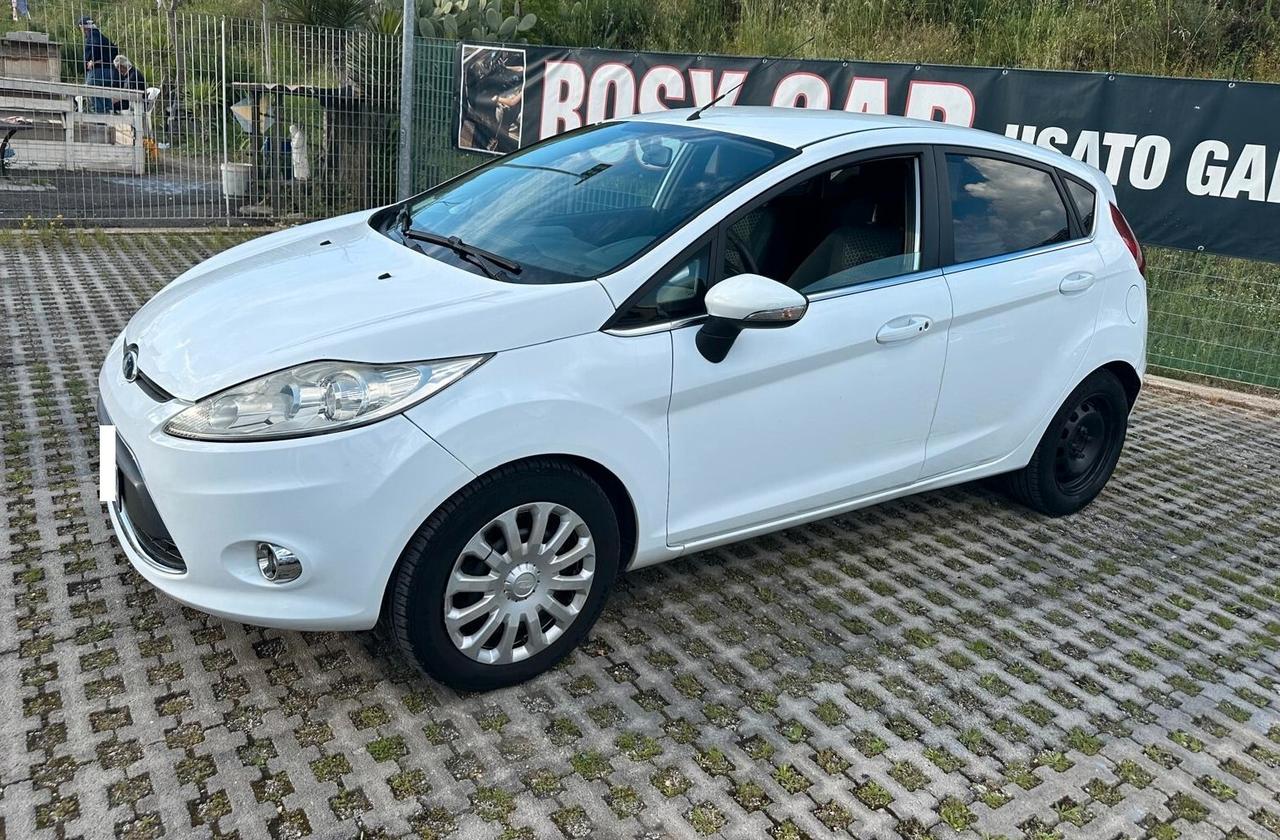 Ford Fiesta 1.6 TDCi 95 CV 5p. Titanium-2010