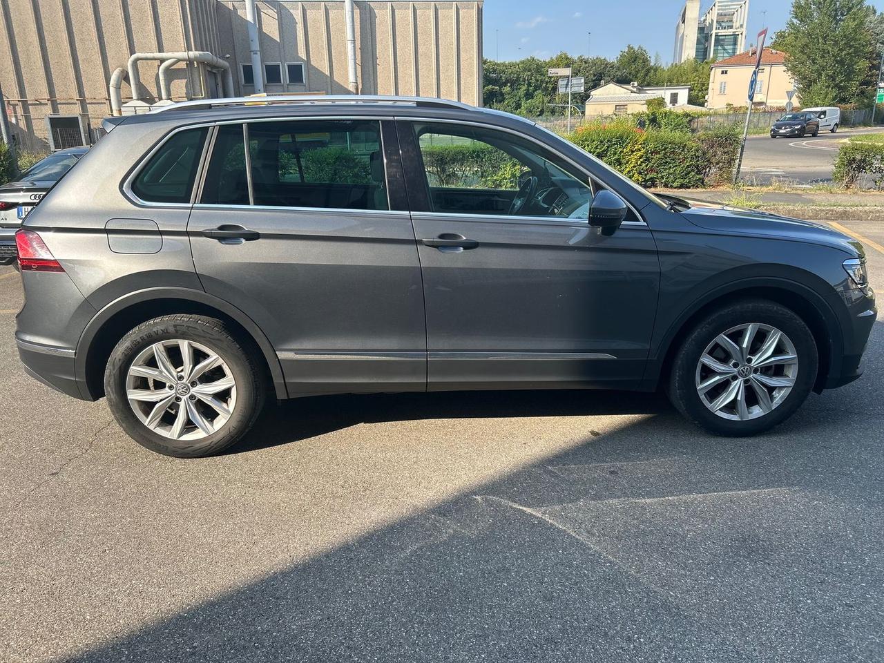 Volkswagen Tiguan Advanced 2.0 TDI #6541
