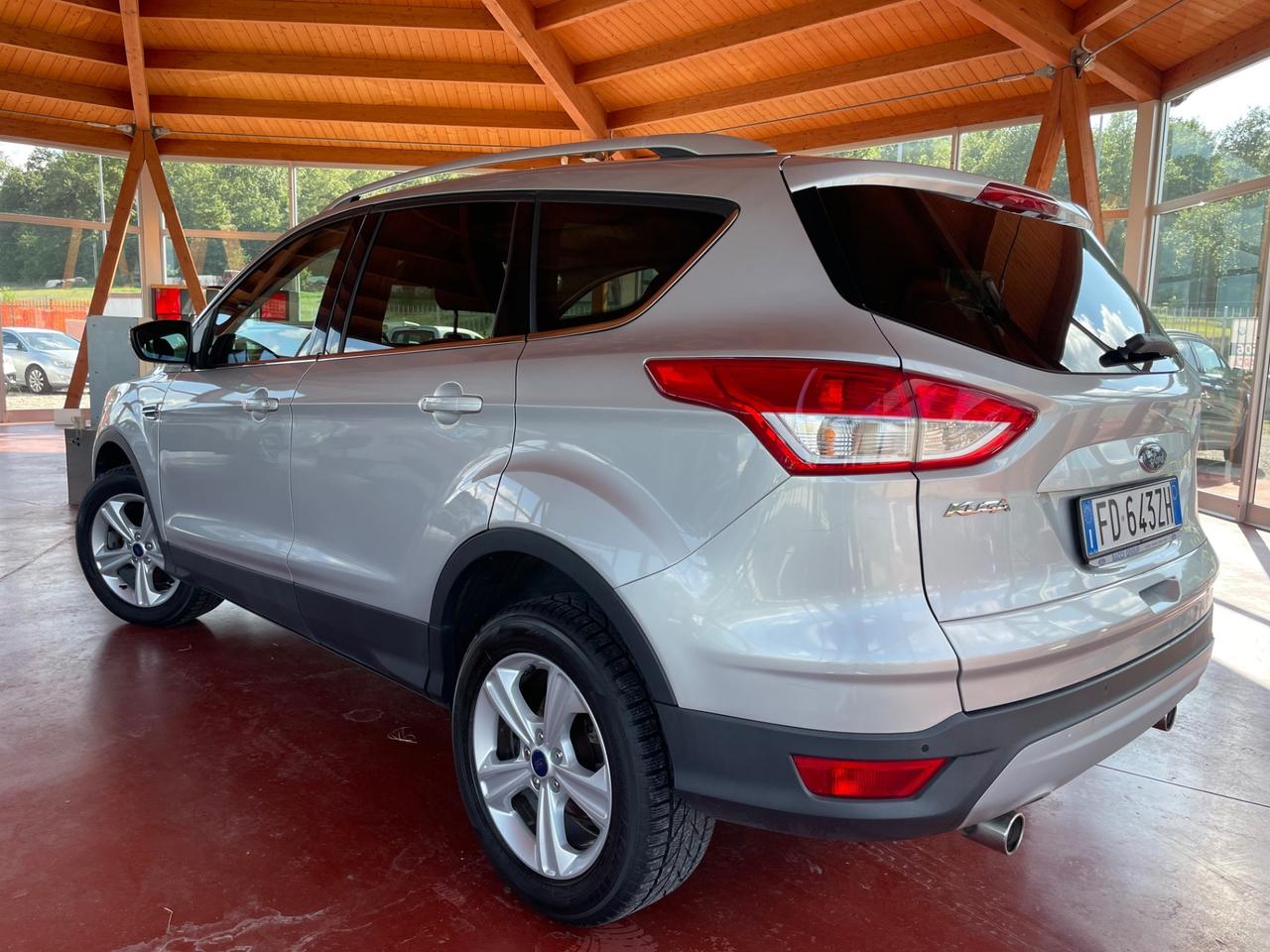 Ford Kuga 2.0 TDCI 120 CV S&S 2WD Titanium