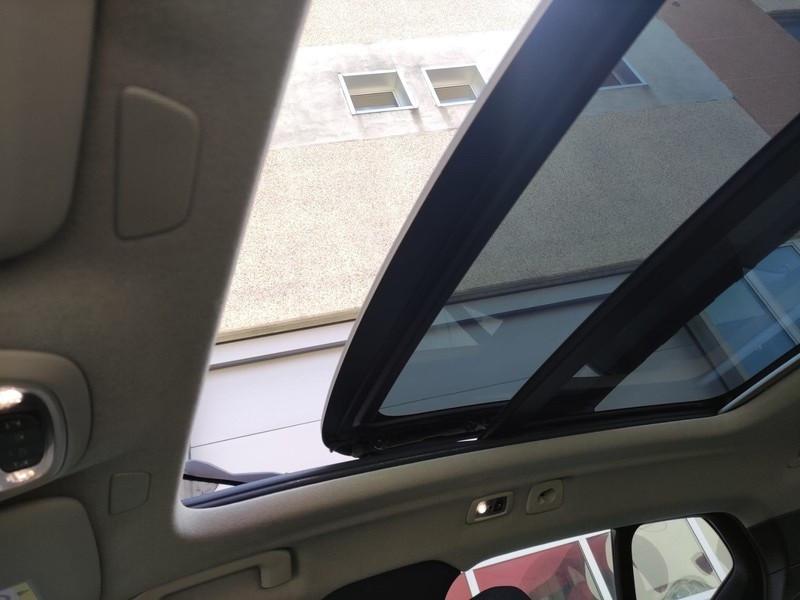 Volvo XC40 T2 Aut Momentum Pro 04/2021 Neopatentati