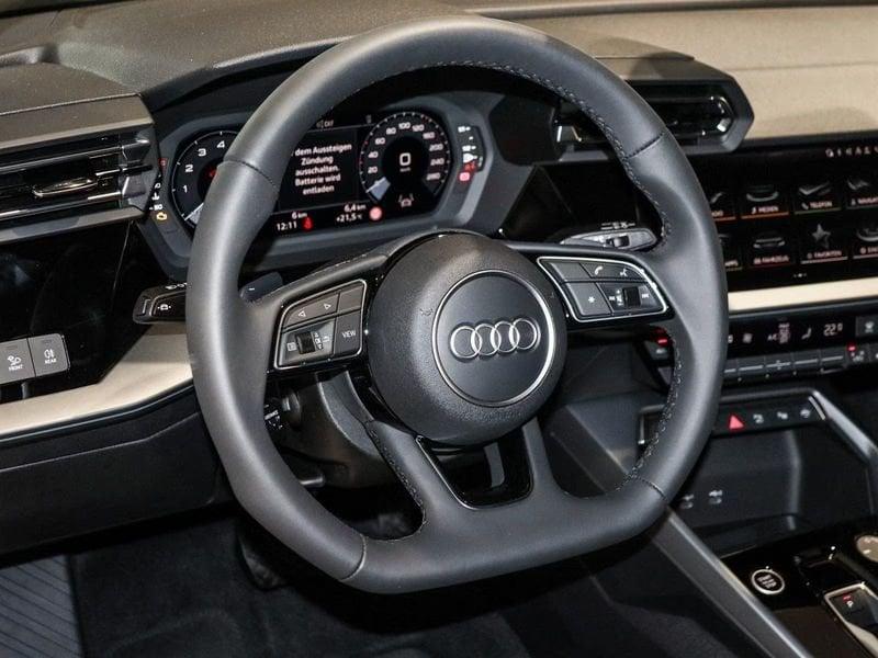 Audi A3 A3 SPB 30 TFSI S tronic S line edition Black Pack Camera 18" Cockpit
