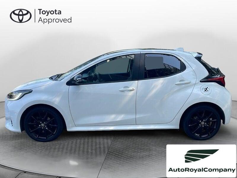 Toyota Yaris Hybrid Lounge MY22 IVA ESPOSTA