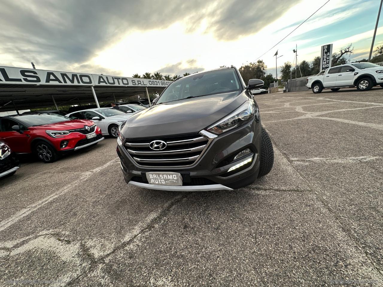 HYUNDAI Tucson 1.7 CRDi Comfort TETTO APRIBILE