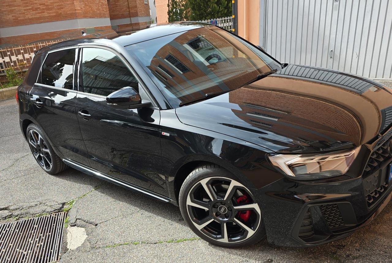 Audi A1 SPB 35 TFSI S tronic Identity Black