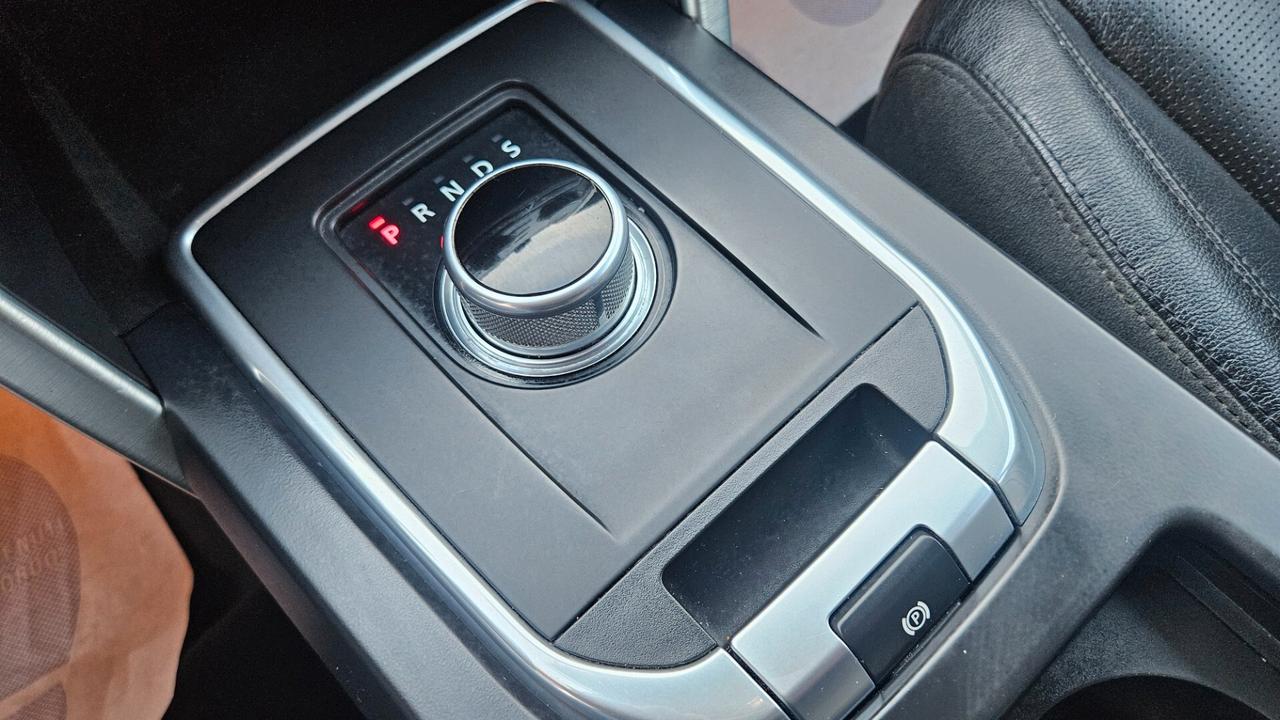 Land Rover Discovery Sport 2.0 td4 HSE Luxury awd 150cv auto PELLE-CAM-NAVY