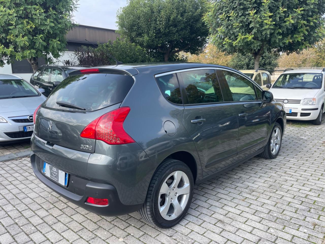 Peugeot 3008 1.6 HDi 112CV Allure