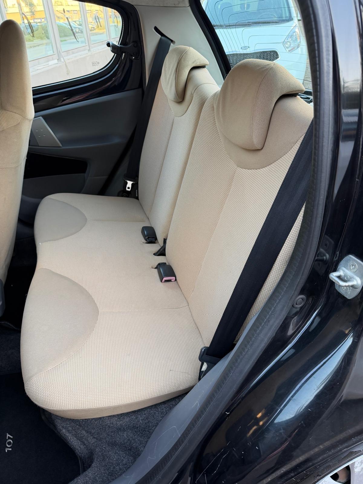 Peugeot 107 1.0 68CV 5p. Sweet Years