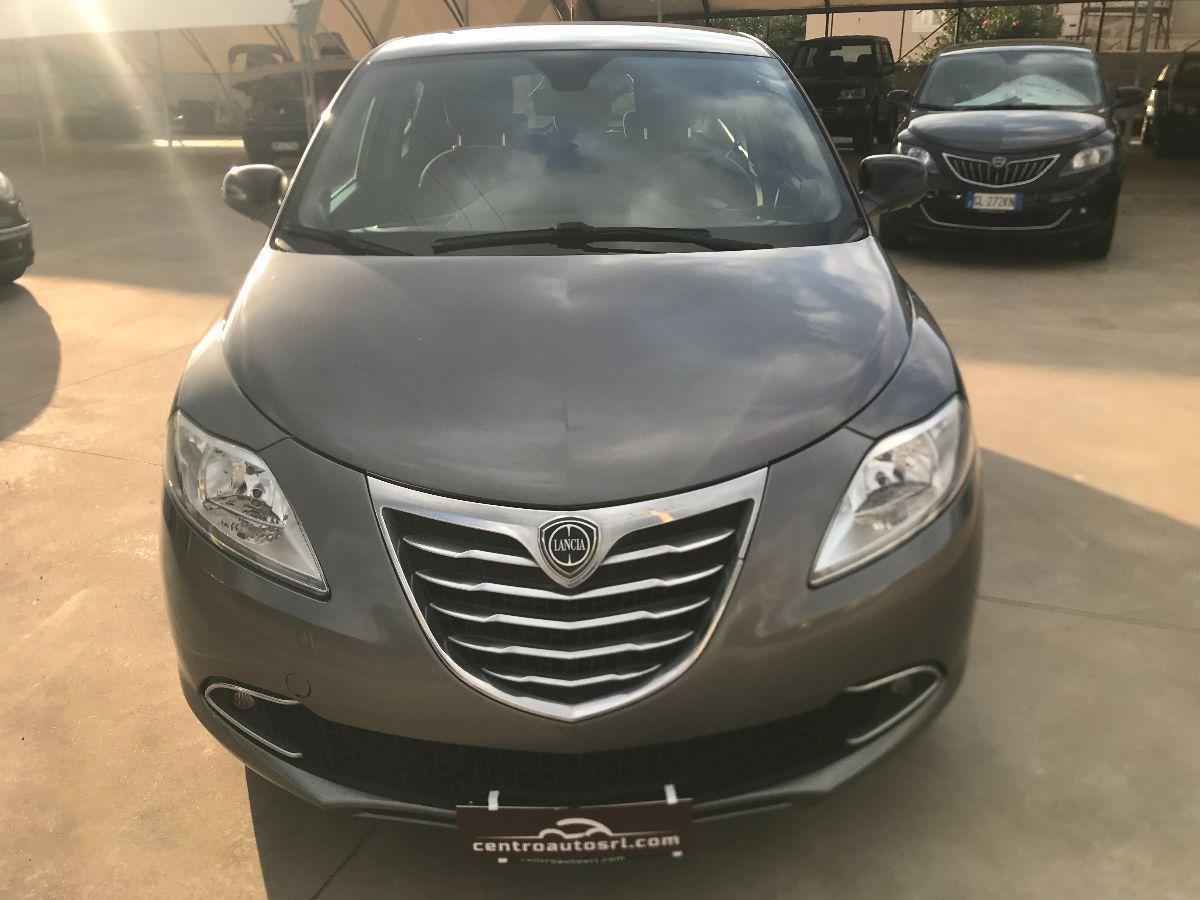 LANCIA Ypsilon 1.2 69 CV 5 porte S&S Gold