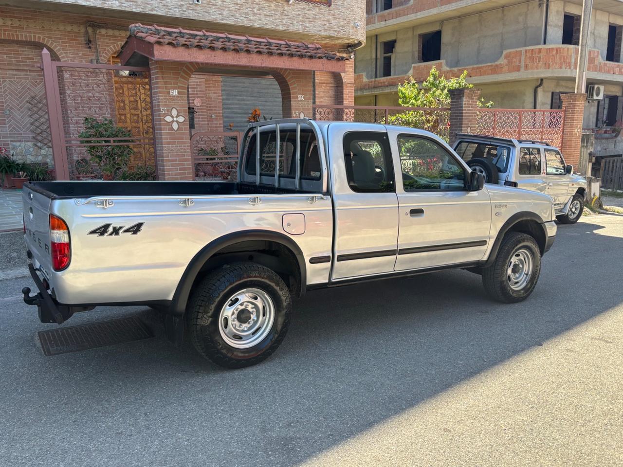 Ford Ranger 2.5 TDI (109CV) 4p. Super Cab Pick-up XL