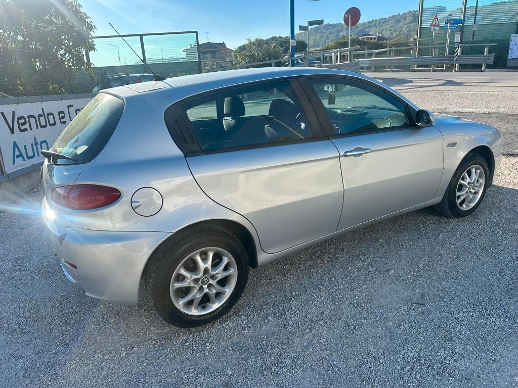 Alfa Romeo 147 5 Porte 147 5p 1.9 jtd mjt Collezione 150cv