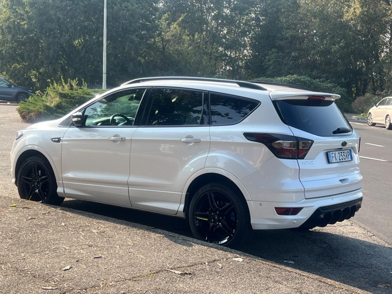 Ford Kuga 2.0 TDCI 150 CV S&S 2WD ST-Line tetto apribile