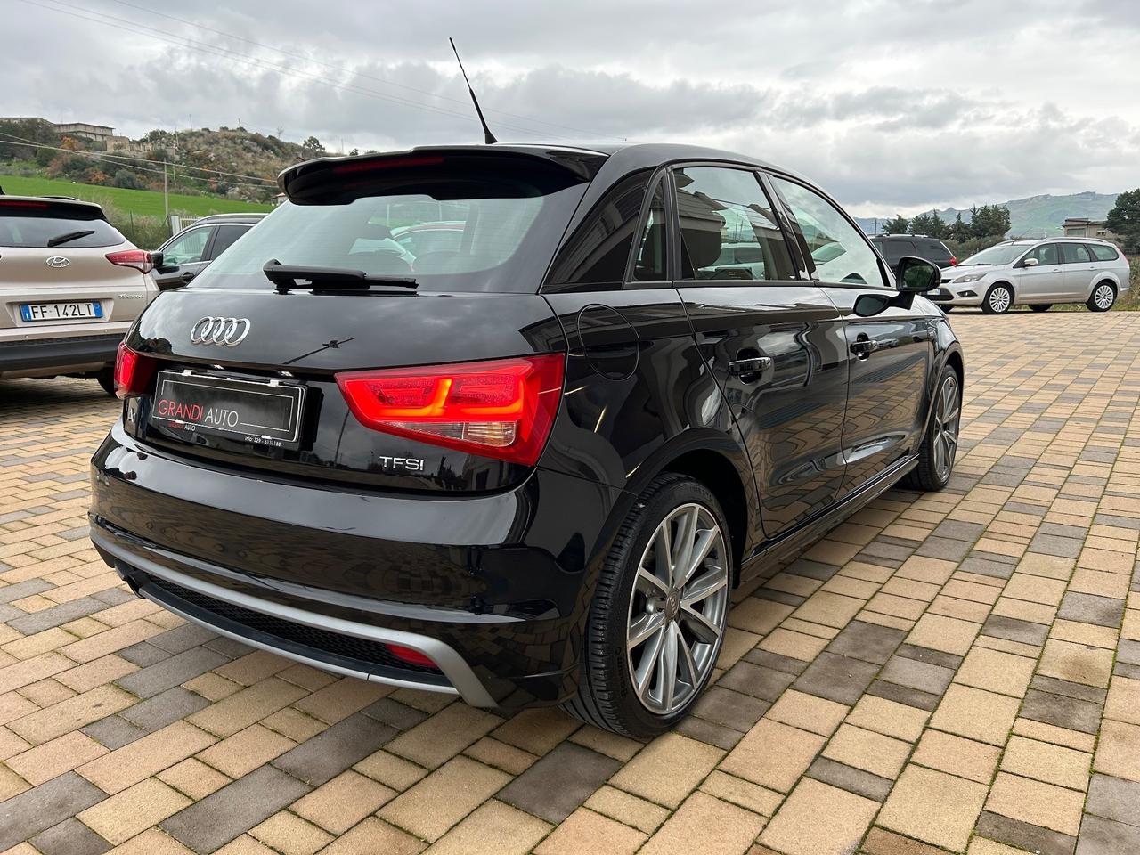 Audi A1 1.2 TFSI S line edition