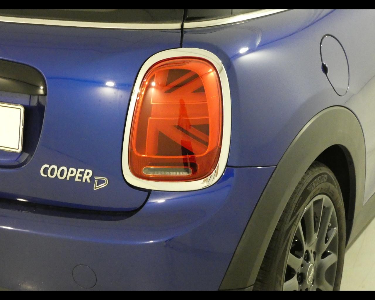 MINI Mini (F56) - Mini 1.5 Cooper D Hype