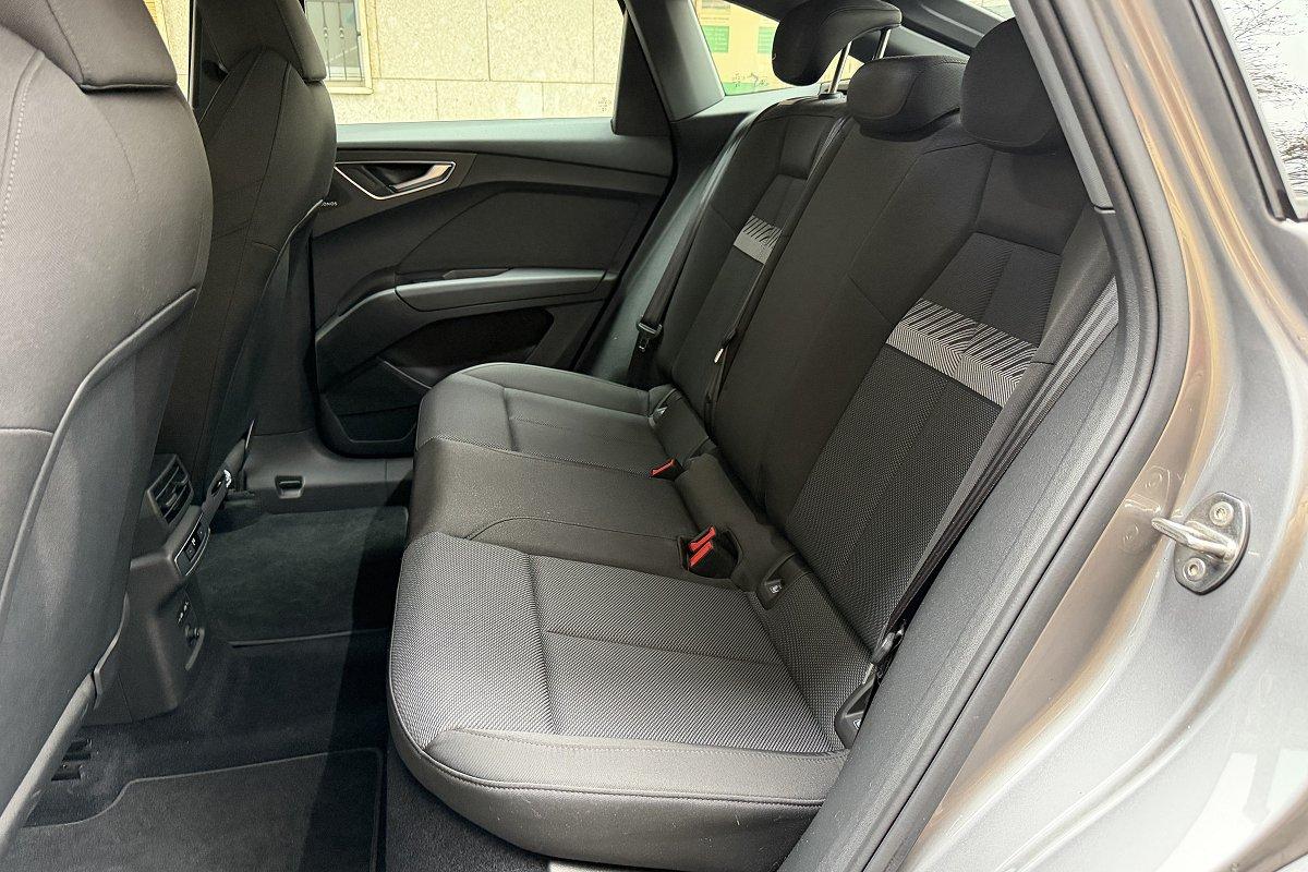 AUDI Q4 SPB 40 e-tron Business Advanced