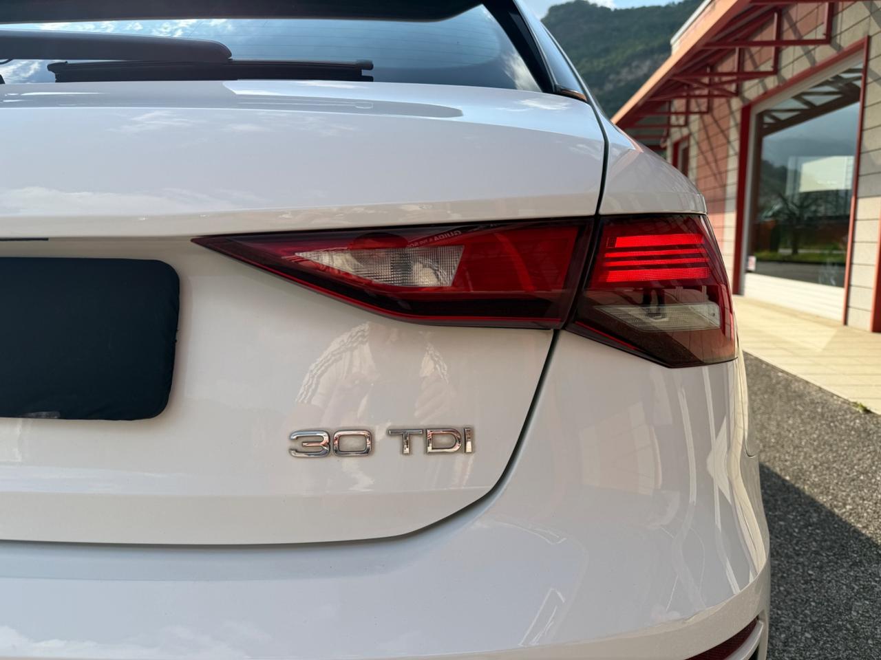 Audi A3 SPB 30 TDI S line edition