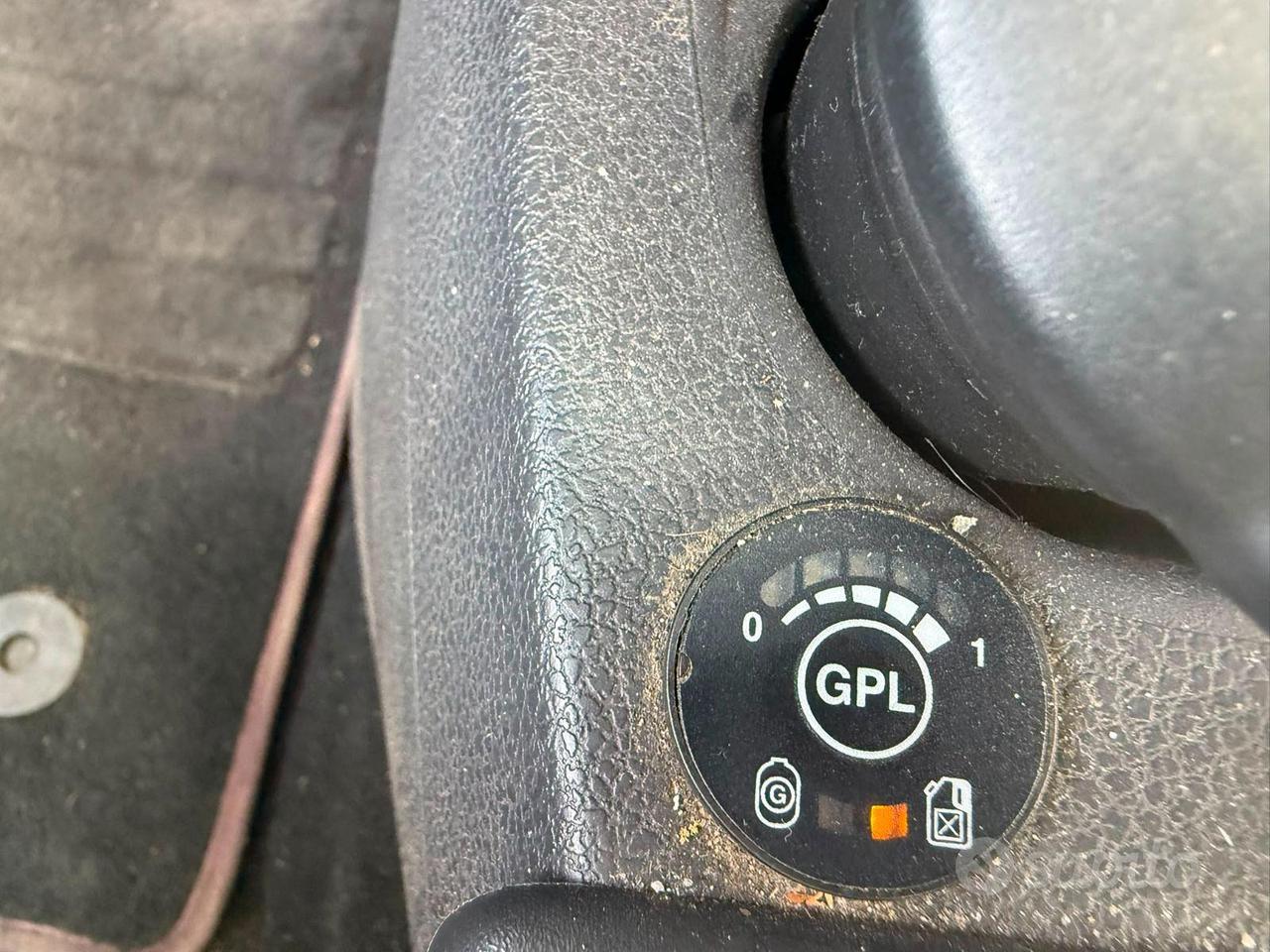 DACIA DOKKER GPL