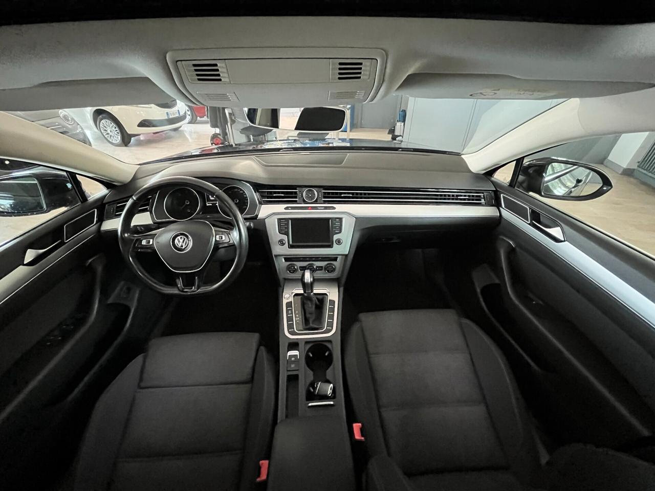 Volkswagen Passat Variat1.6 Tdi Automatica DSG 18"