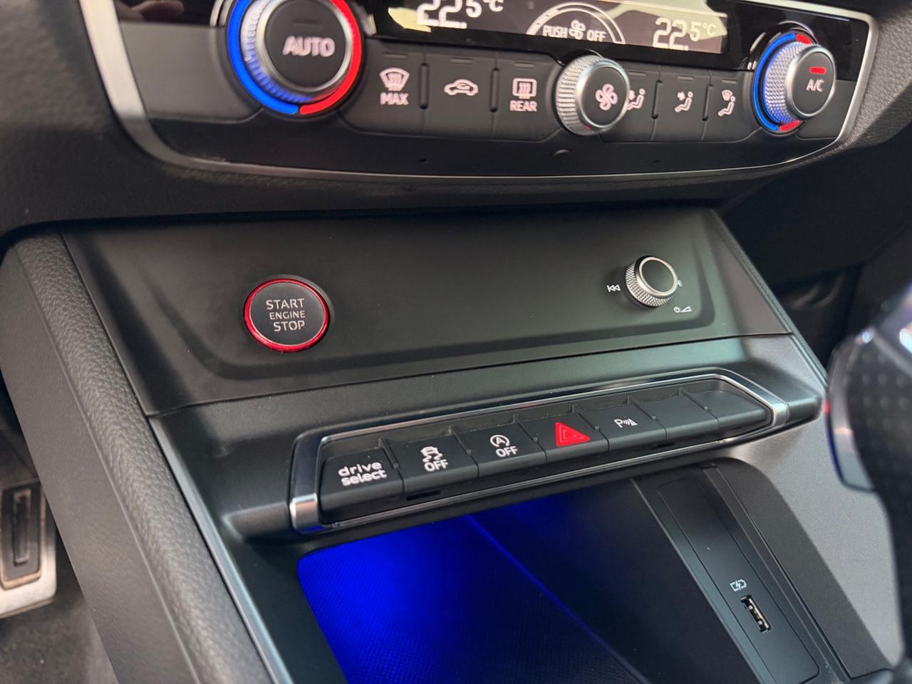 Audi RS Q3 2.5 TFSi 400CV quattro TETTO IVA ESPOSTA
