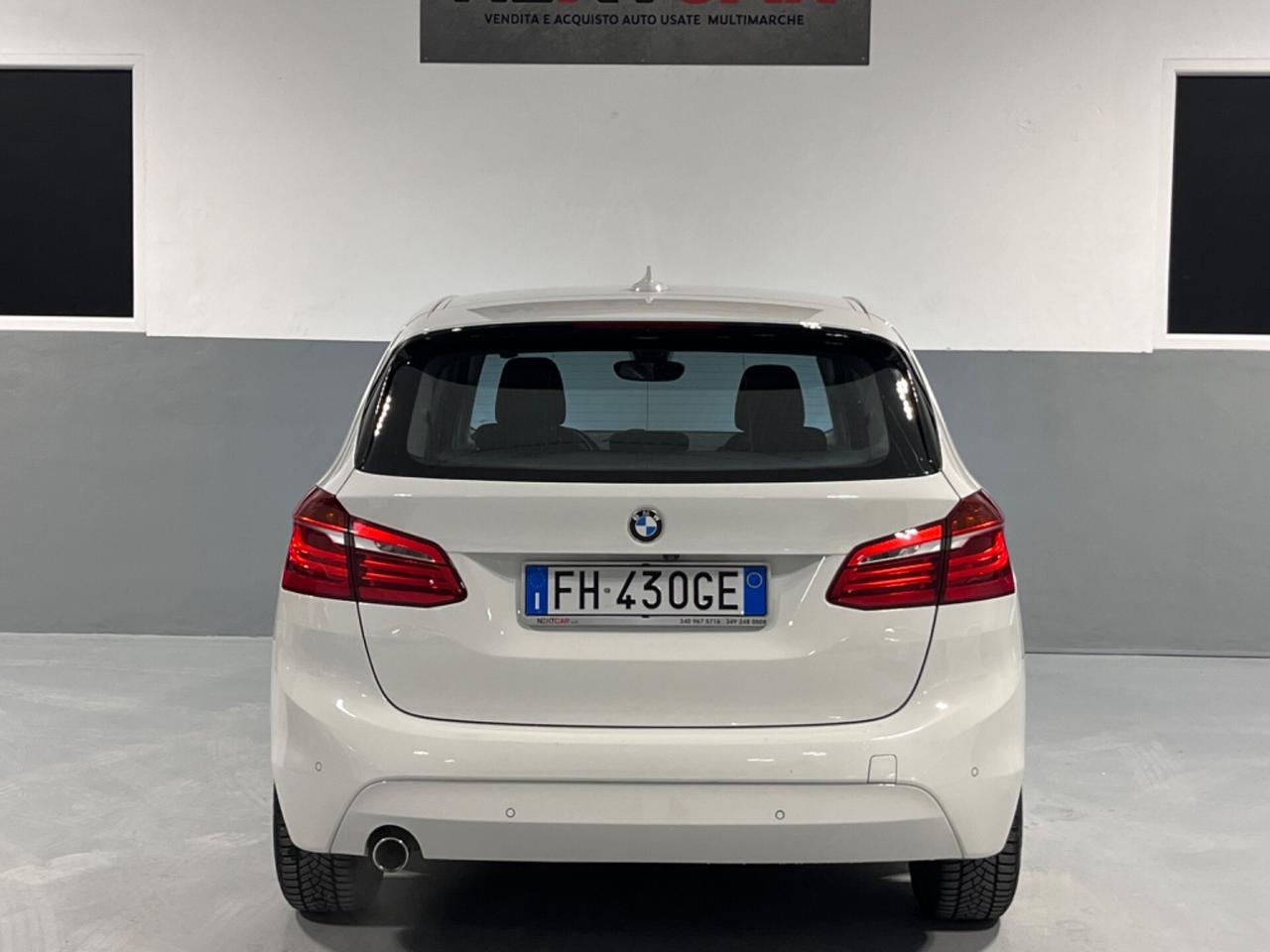 BMW 216d Active Tourer Luxury Automatico! FULL LED!