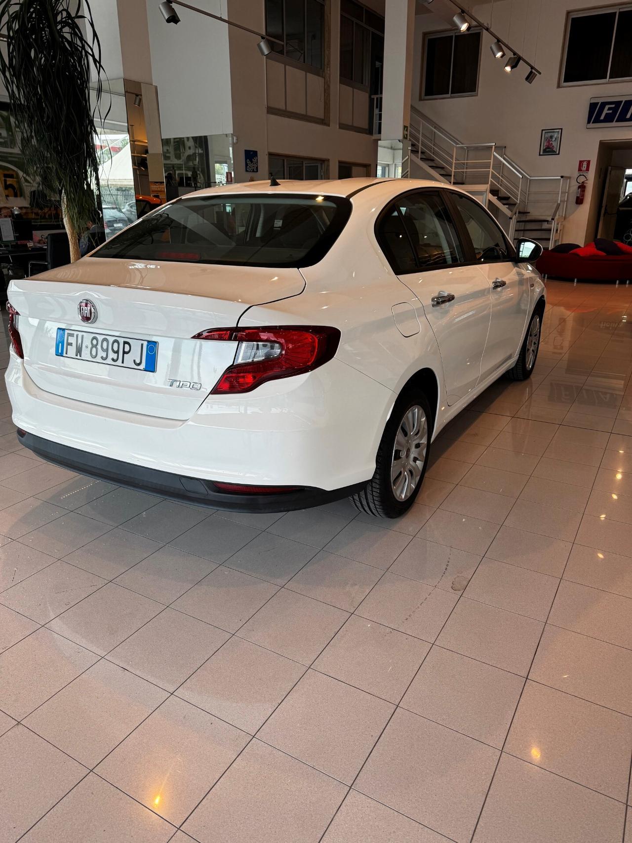 Fiat Tipo 1.6 Mjt 4 porte Easy