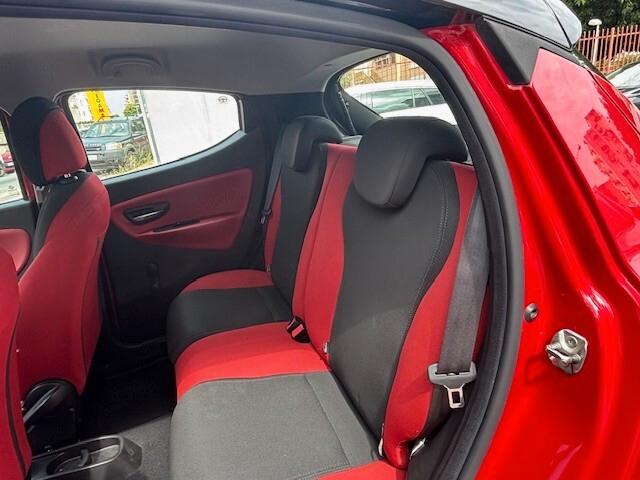 Lancia Ypsilon Neopatentato Anche permuta