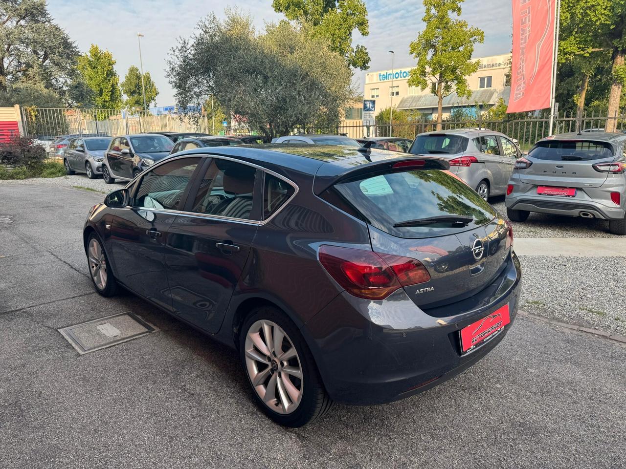Opel Astra 1.7 CDTI 125CV 5P Cosmo