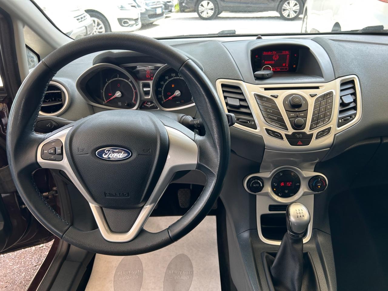 Ford Fiesta 1.6TDCi 5P *84000KM* TITANIUM