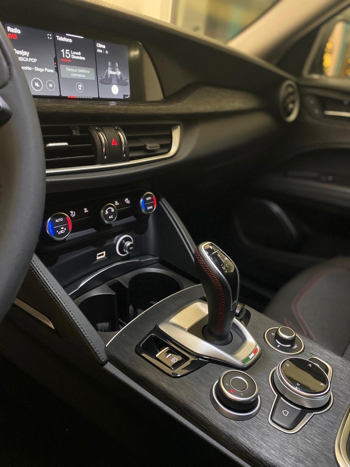 Alfa Romeo Stelvio 2.2 Turbodiesel 190 CV AT8 Q4 Business