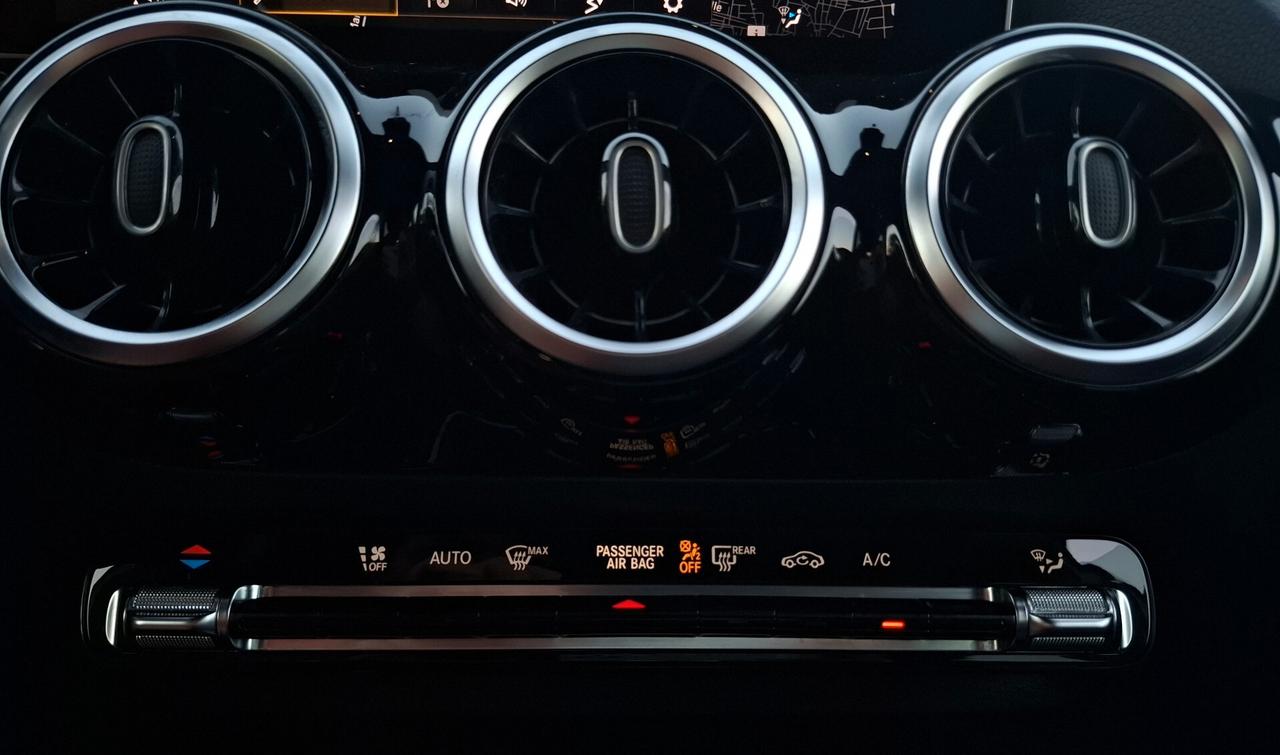 Mercedes B 180 d 115cv AUTOM. *NAVY-VIRTUAL- LED*