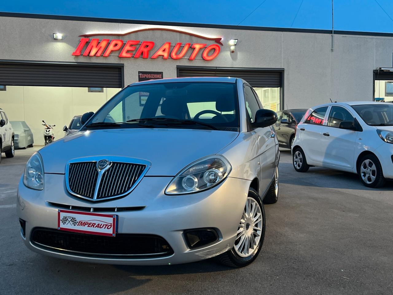 Lancia Ypsilon 1.2 Diva TAGLIANDATA