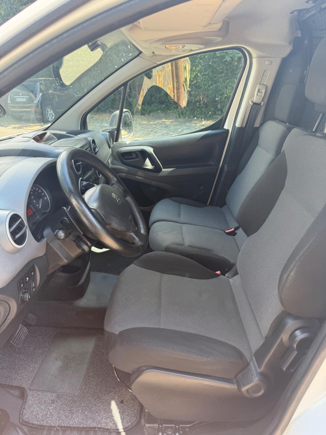 Peugeot Partner BlueHDi 100 ETG6 S&S L1 Furgone Pro