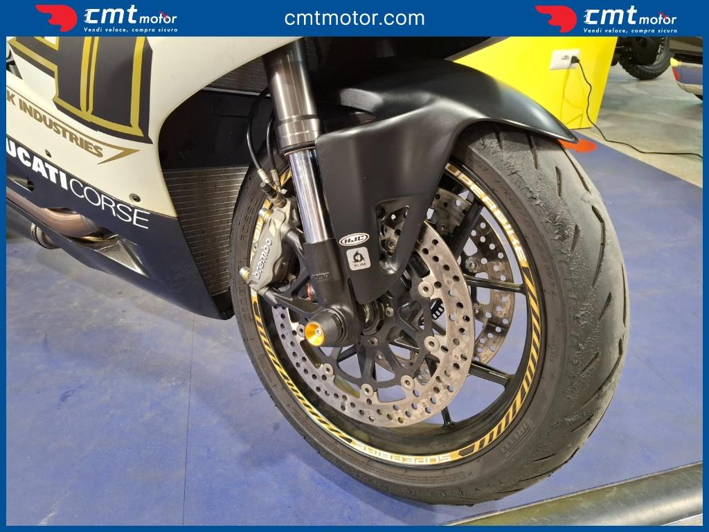 Ducati Panigale V2 - 2021