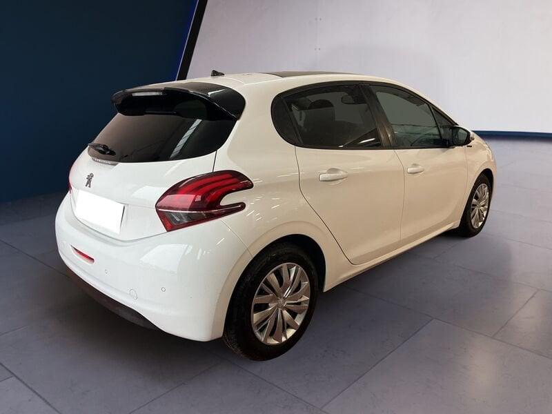 Peugeot 208 I 2015 1.2 puretech Active s&s 82cv 5p neopatentati