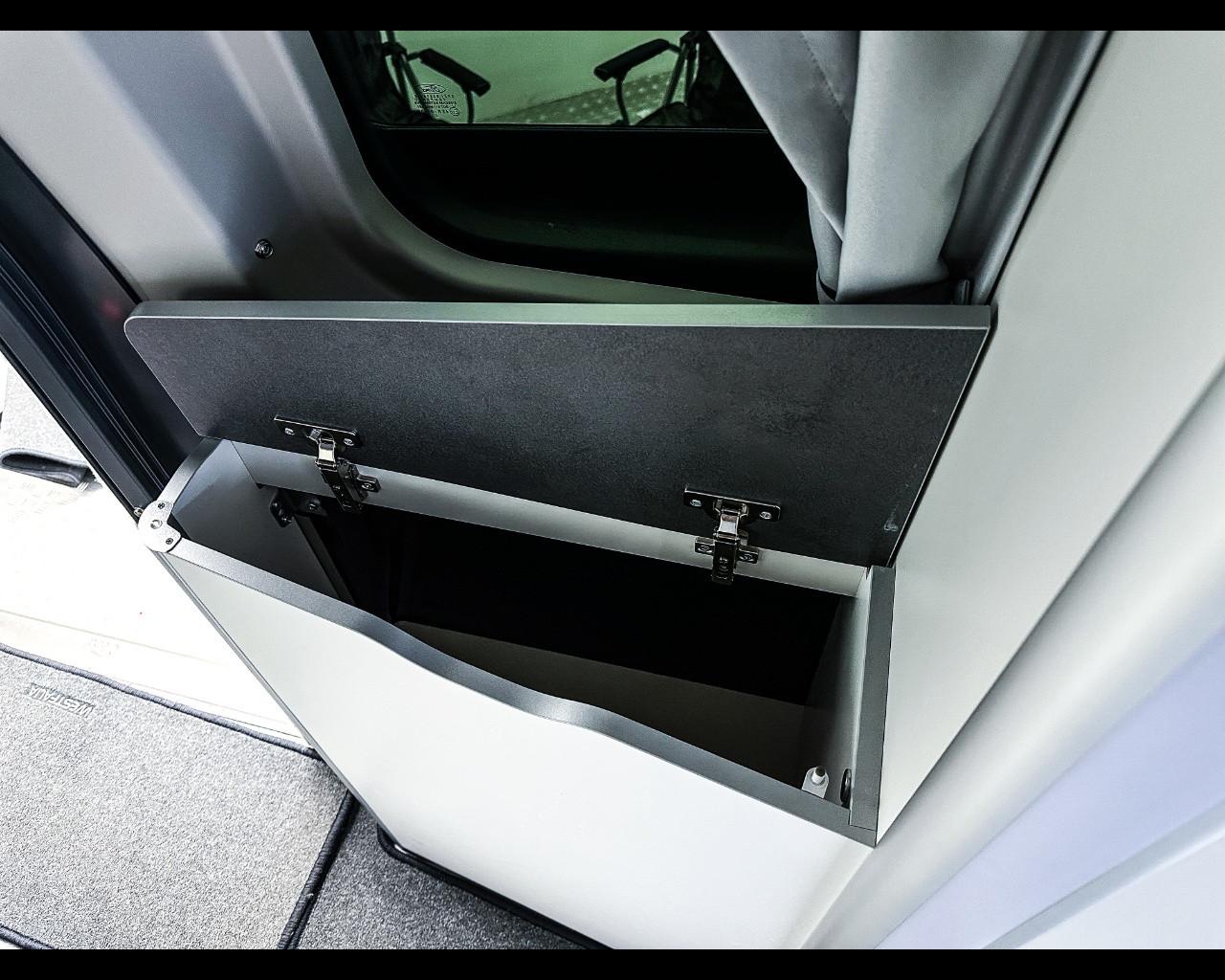 FORD Transit Custom - TRANSIT CUSTOM WESTFALIA NUGGET 320 L1 131 CV