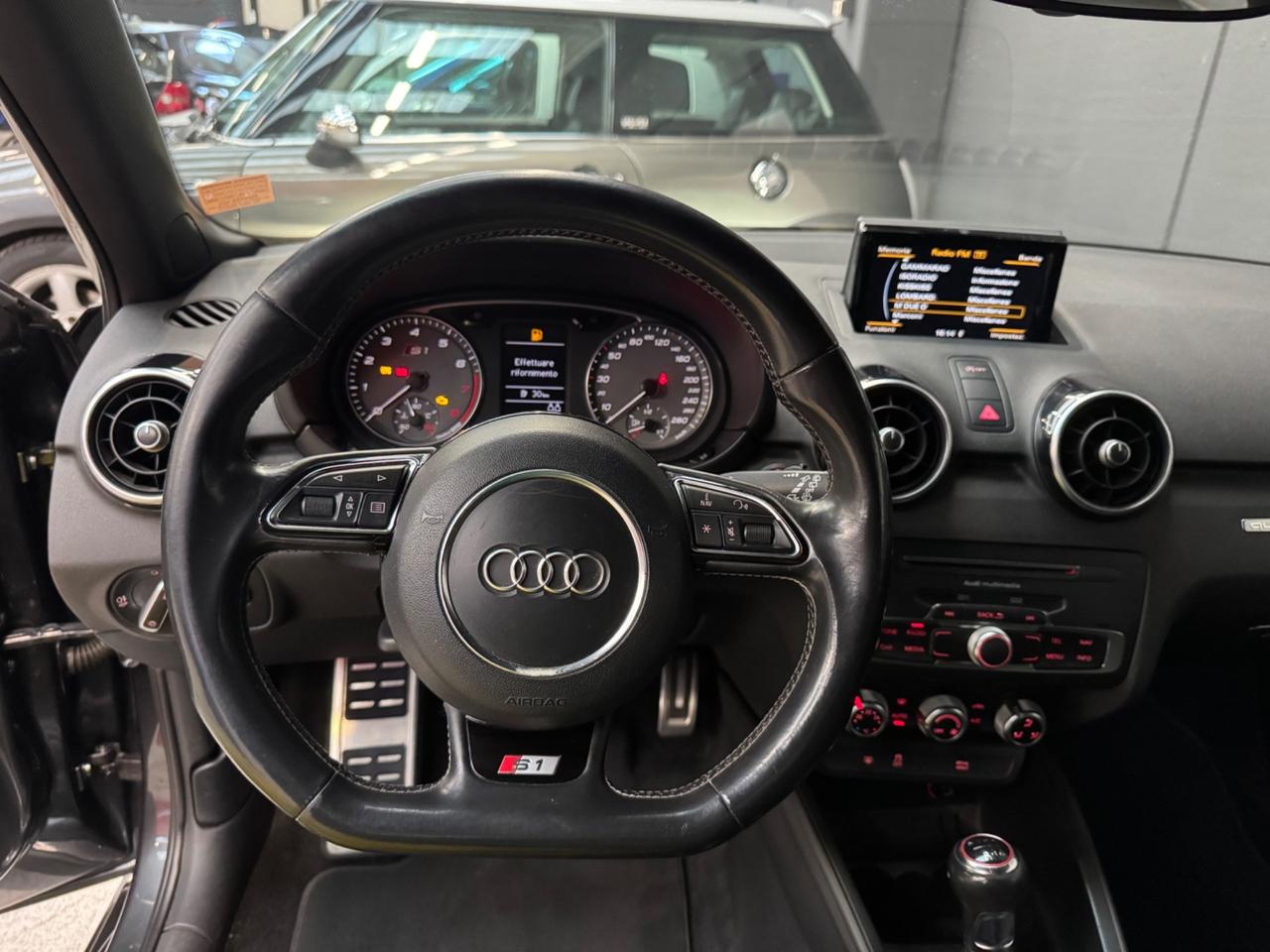 Audi A1 S1 2.0 TFSI quattro