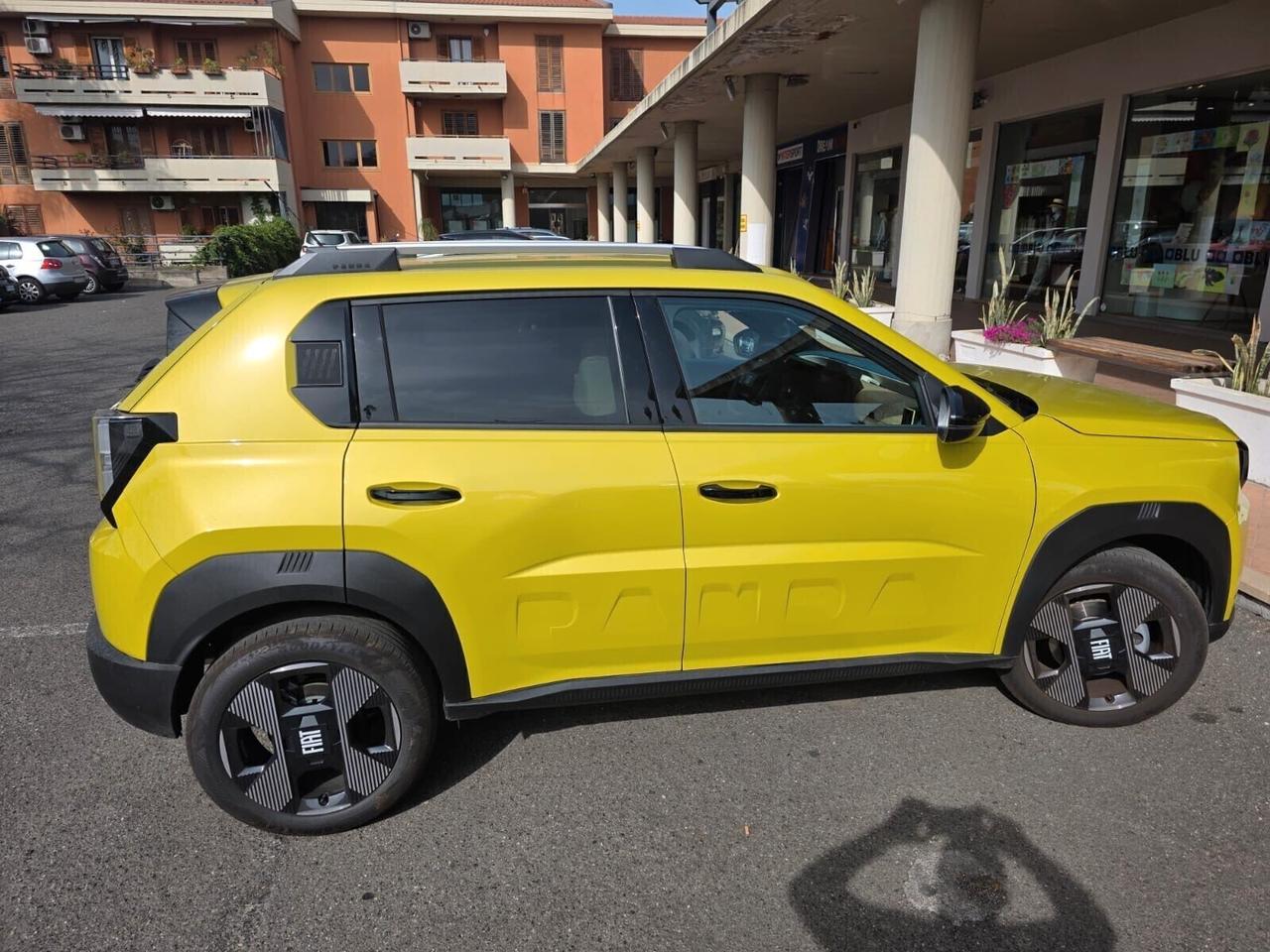 Fiat Grande Panda 1.2 Hybrid 110 CV S&S La Prima