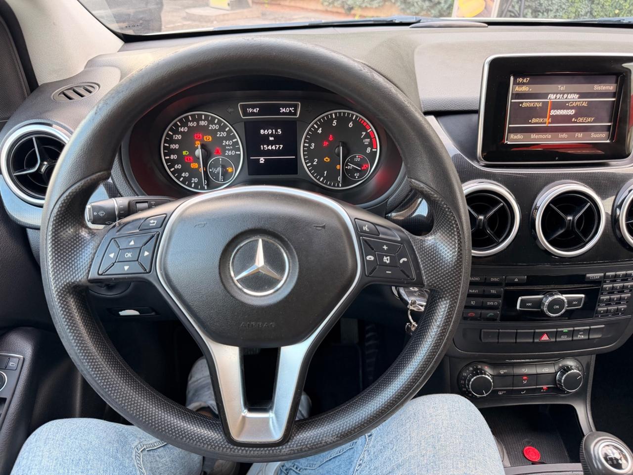 Mercedes B 180 BENZINA NEOPATENTATI GARANZIA 12/24M