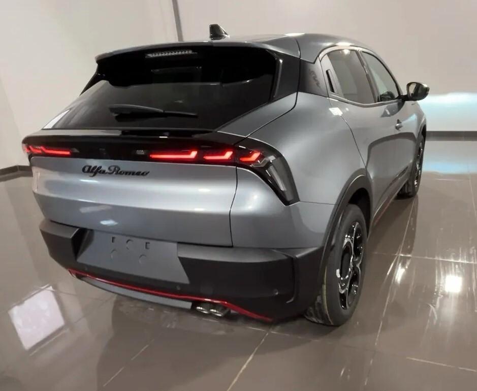 Alfa Romeo Junior 1.2 136 CV Hybrid eDCT6
