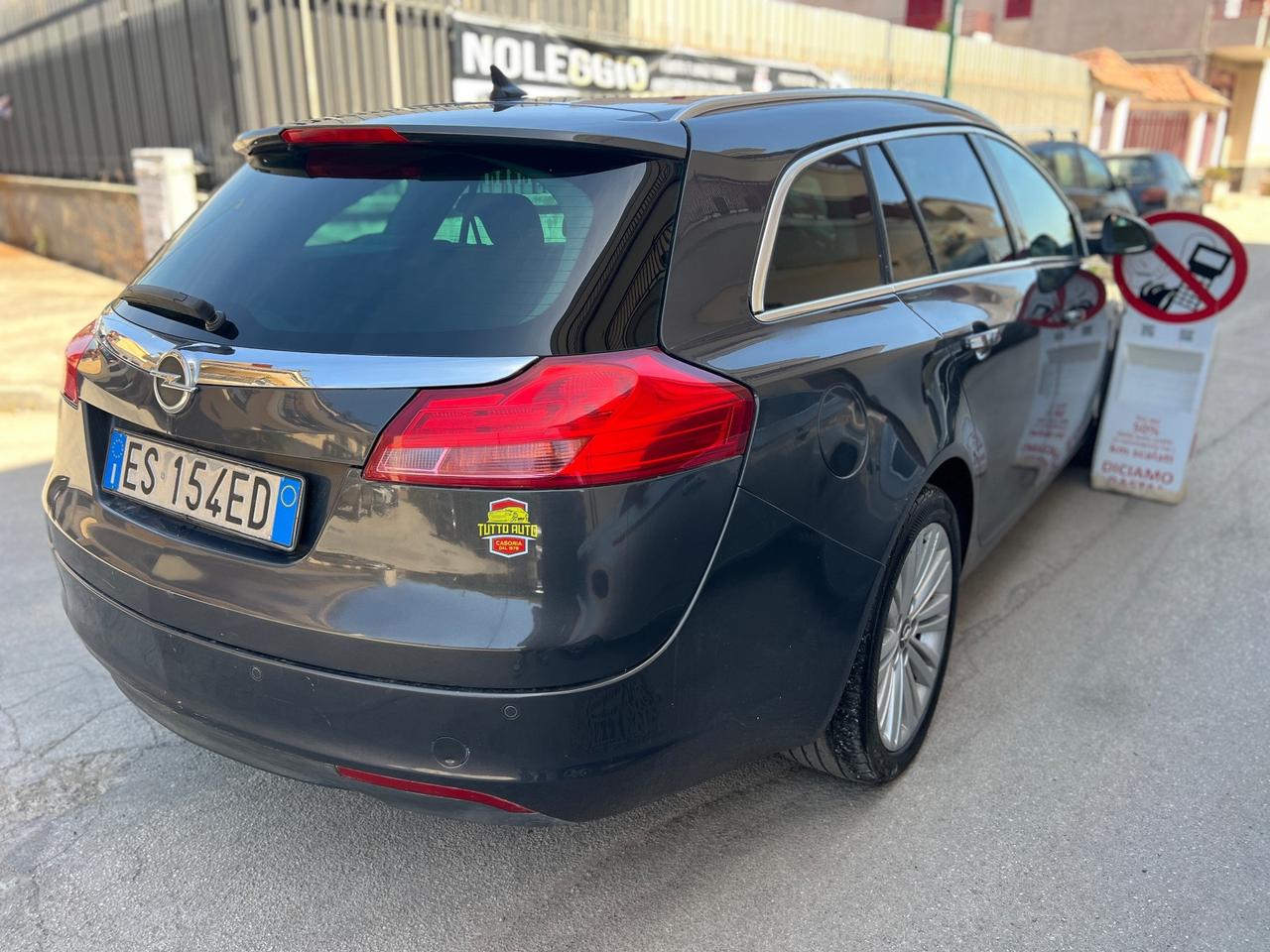 Opel insignia 2.0 diesel Anno 2014