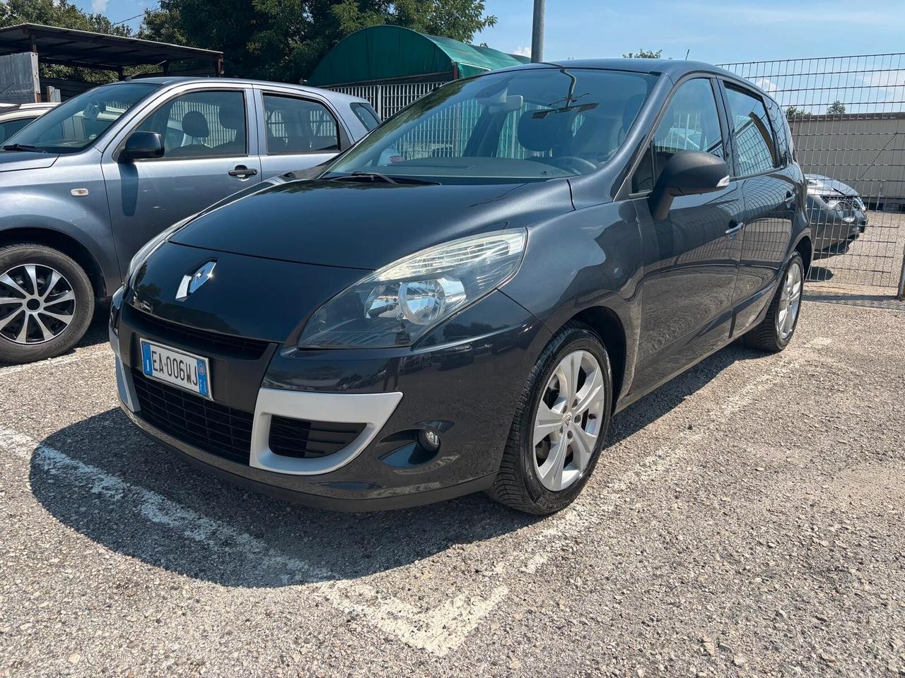 Renault Scenic X-Mod 1.5 dCi - 2010