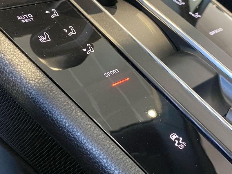 Porsche Macan 2.0 265 cv PDK