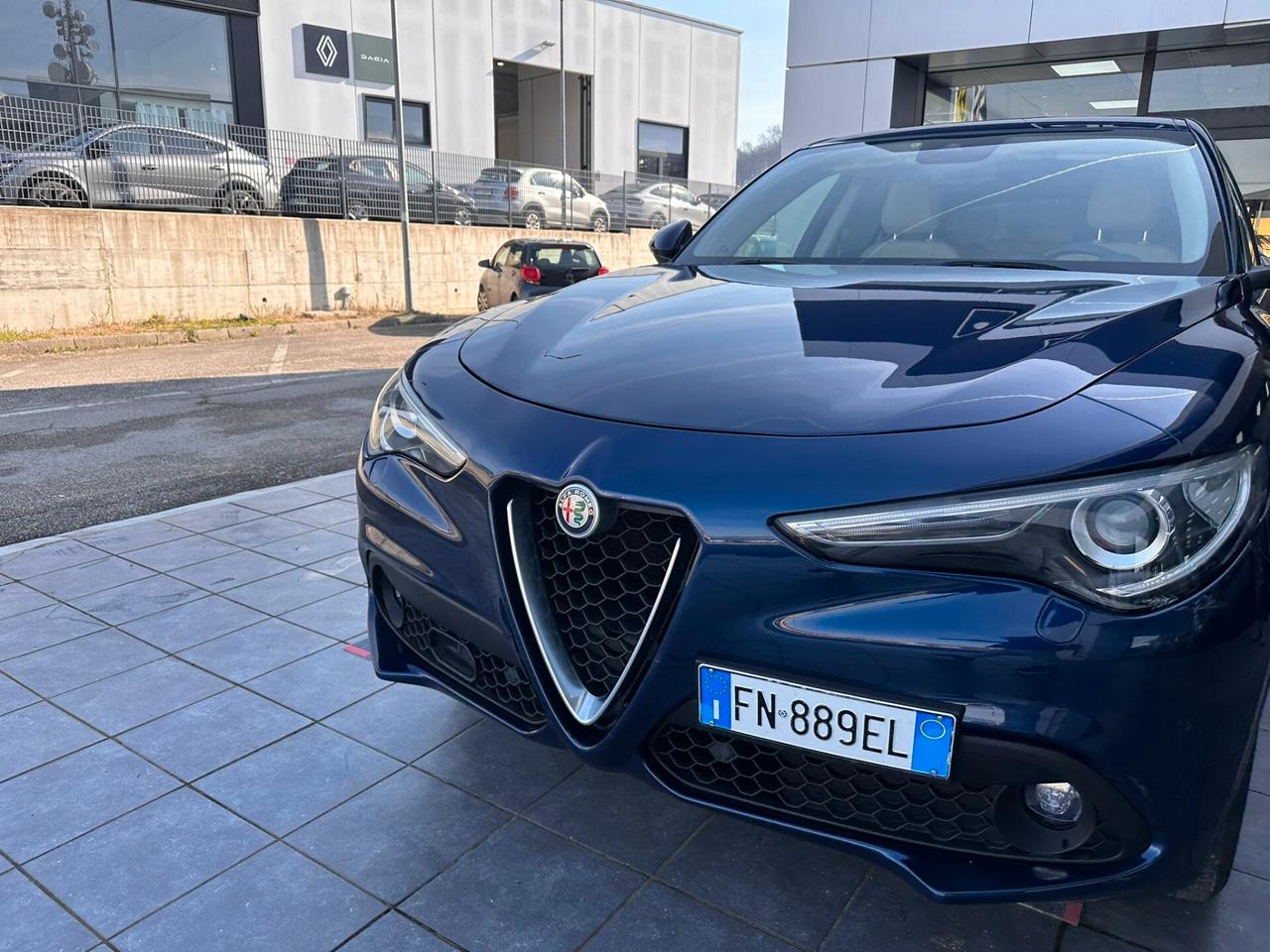 Alfa Romeo Stelvio 2.2 Turbodiesel 180 CV AT8 RWD Executive